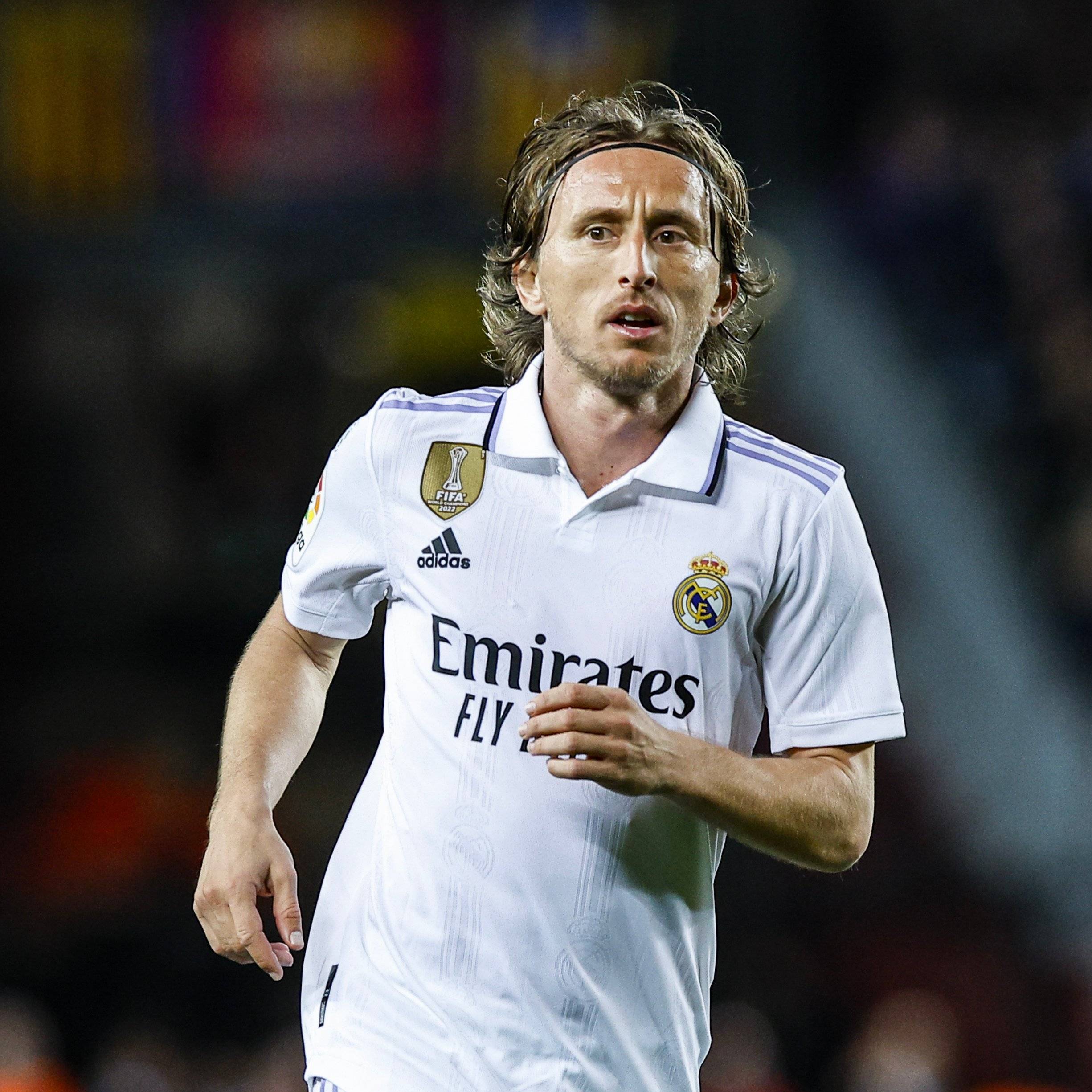 里维拉：10号位球员已经消失；莱奥非常出色应该让他安静踢球